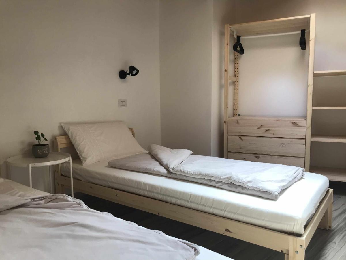 Appartamento "Via Ferrata" Mori Bagian luar foto